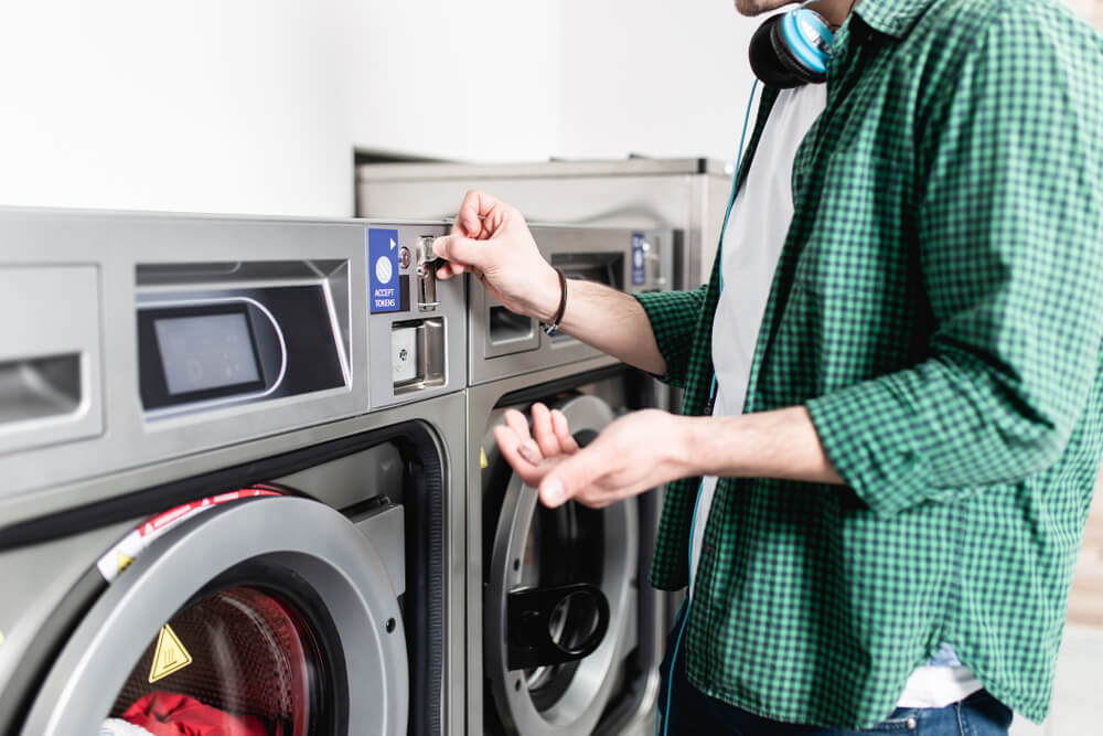 Self service coin laundry Dubai UAE